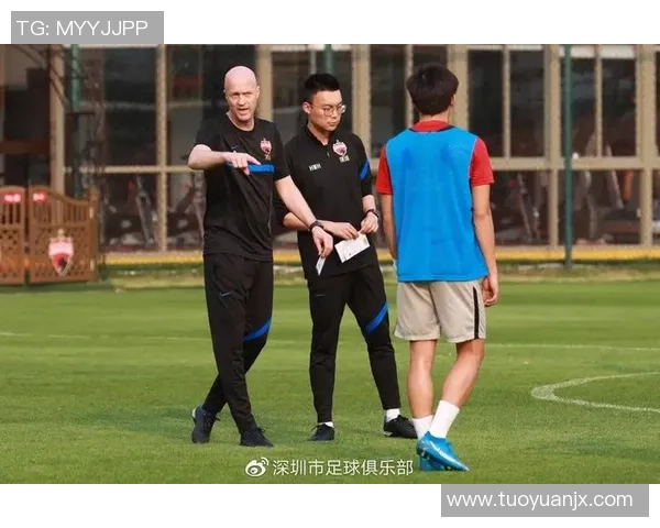 成都足球队在钻石联赛中的默契配合与战术执行分析